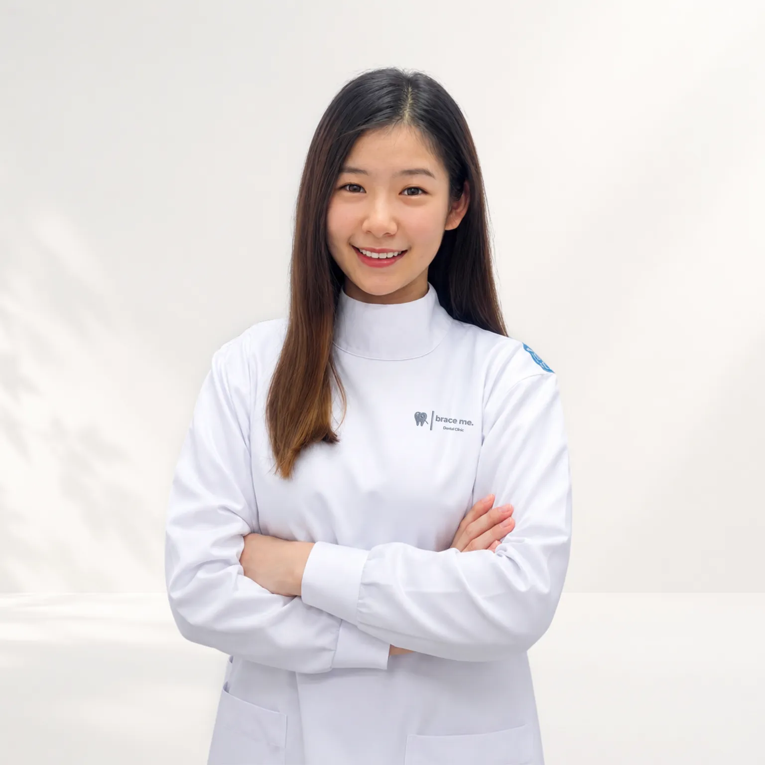ทพญ. นิชานันท์ ฉันทวงศ์สวัสดิ์ ทีมทันตแพทย์ Brace Me Dental Clinic