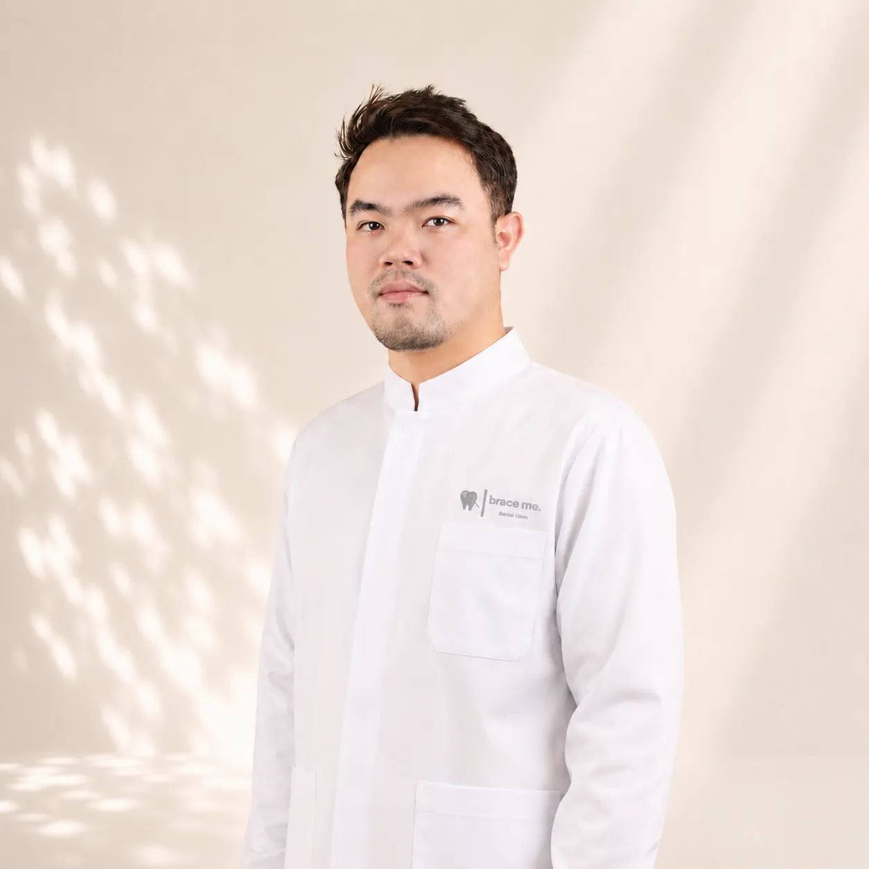 ทพ. ภีศเดช อ้นชัยยะ ทีมทันตแพทย์ Brace Me Dental Clinic